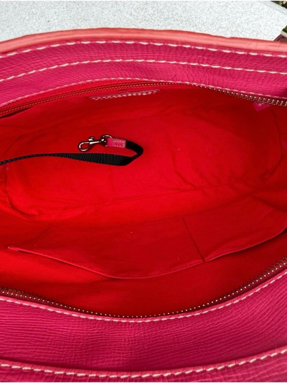 Dooney & Bourke Retro Embossed Tote in excellent condition - Picture 4 of 4